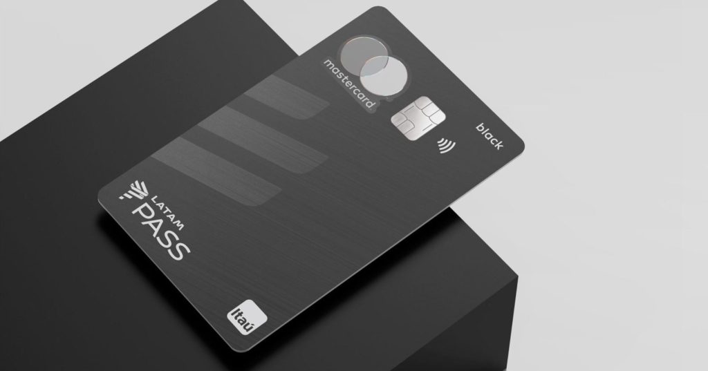 Cartão LATAM Pass Itaú Black
